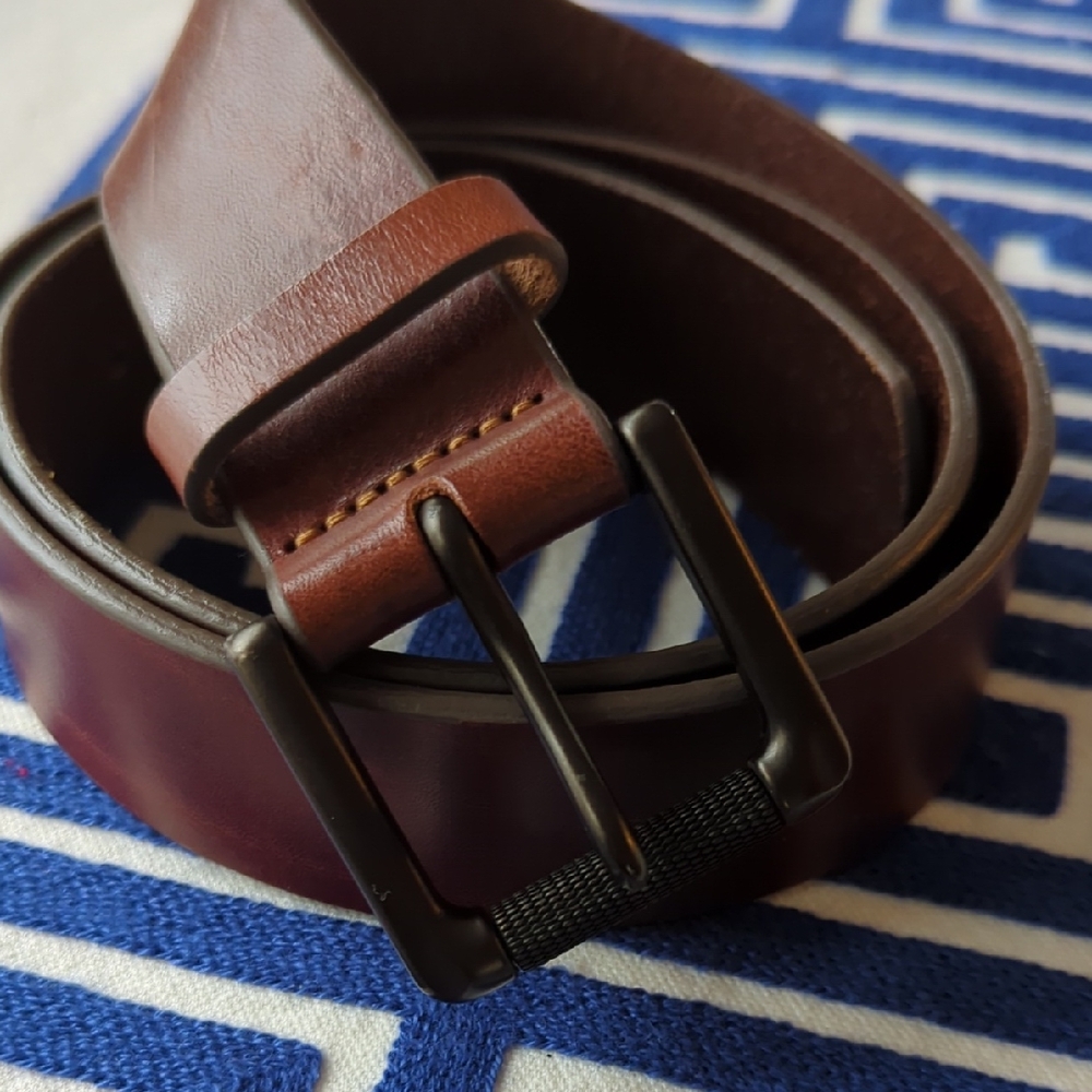 Banana Republic Tumbler Buckle Leather Belt Men's Size 34